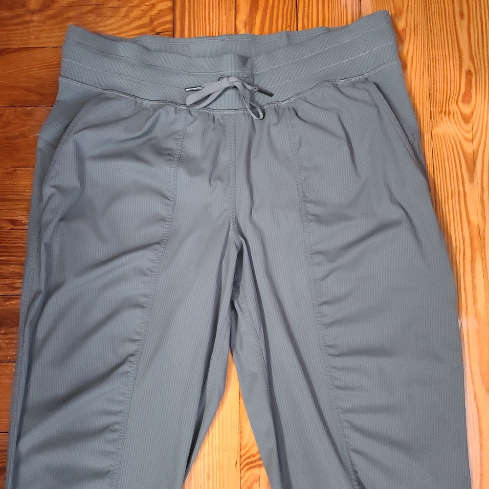 Luluemon Dance Studio Mid-Rise Full Length Joggers - Picture 4 of 14